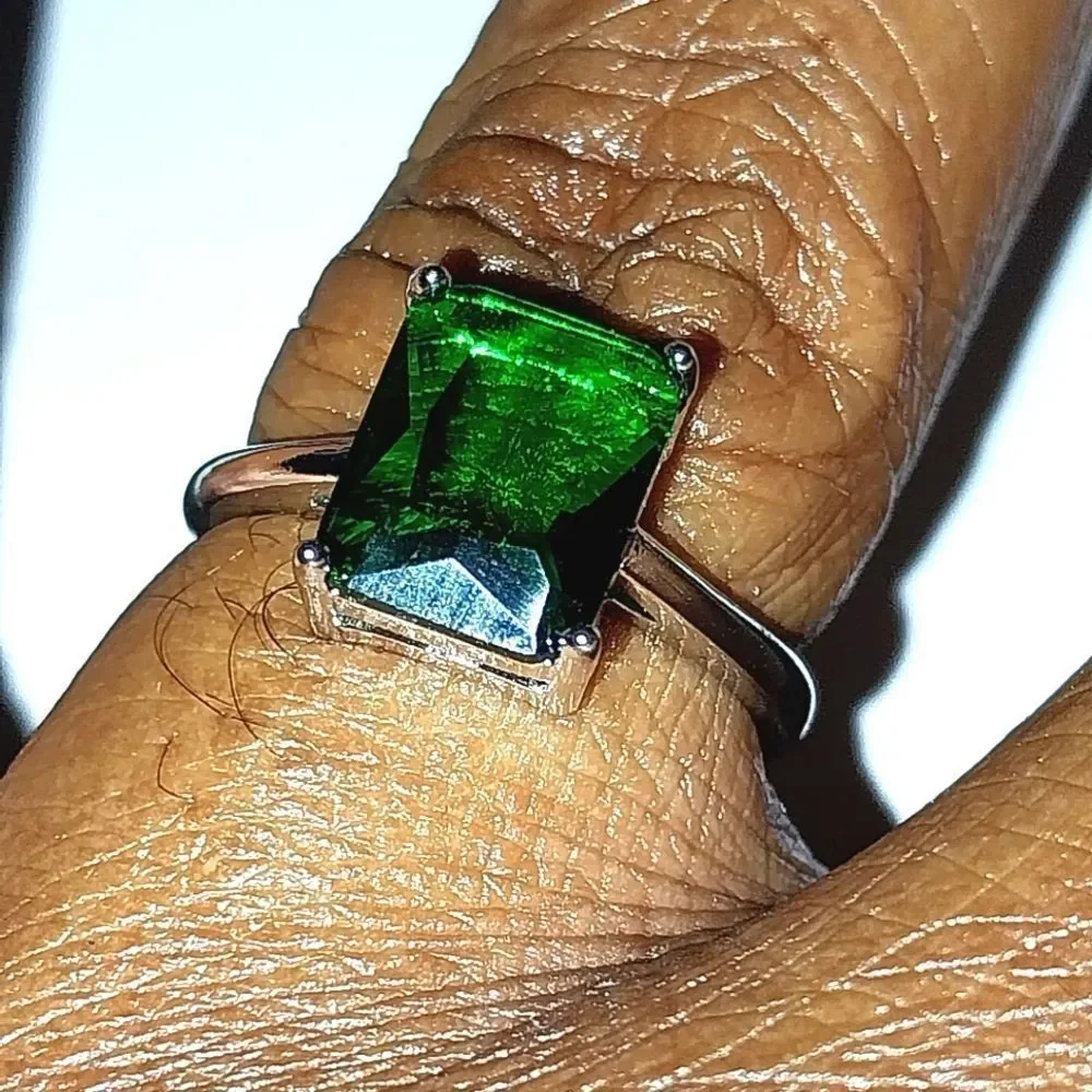 Ladies Emerald 925 Adjustable Promise Ring